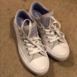 Converse Size 7 White and Lavender
